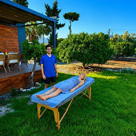 Mandalina Bahce Evleri 펜션 오즈데르
